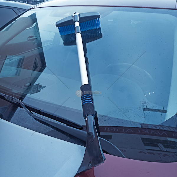 skrabka-na-led-se-smetackem-a-sterkou-na-teleskopu-86-122cm-3903192.jpg (199 KB)