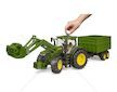 Traktor John Deere 7R 350 s čelním nakladačem a přívěsem BRUDER