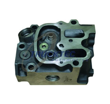 Hlava válce TRUCKTEC AUTOMOTIVE 01.10.108