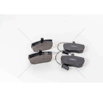Brake Pad Set, disc brake DAILY Valeo