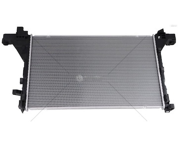 Chladič Renault Master 14- NRF NRF560011