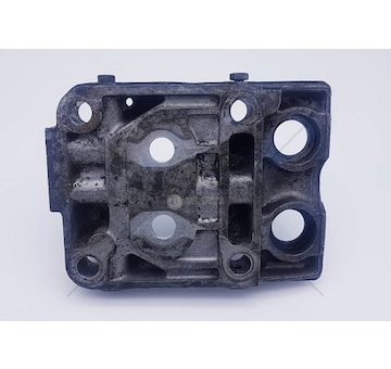 Domeček vahadla ventilů Multicar M22