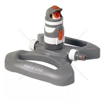 Dvoustupňový turbínový postřikovač na sáňkách BRADAS