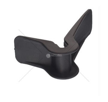 Ochranný roh pod upínací pás střední 55x95mm černý