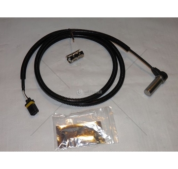 Snímač ABS otáček kola MAN Pravý L-1500MM SENSOR EC-BP-077