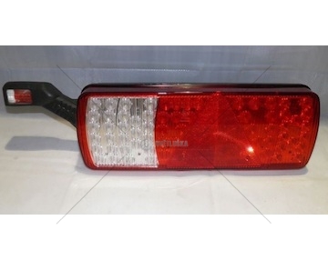 Svítilna zadní 6-dílná s trojúhelníkem a obrysovým světlem Levé Sertplast