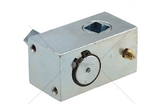 Napínač plachty kostka 40x72 levý BTA F038104L