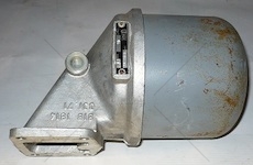 Odstředivý čistič T148