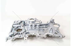 Oil Pump AVENSIS 2.0 D-4D Pierburg