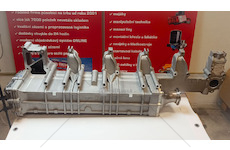 Recirkulace splain MB ACTROS MP4 07.11- BEHR CE13000P