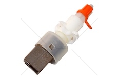 Spínač pedálu spojk. iveco daily 06> 2-pin 500365771