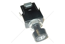 Spínač zasouvací pomocného pohonu