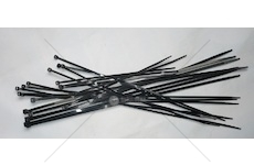 Stahovací pásek 4,8x350 černý