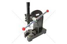 Stolní mechanický lis, upínací síla 2 tuny, GEKO