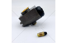 Váleček brzdový AVIA A21T přední D31,8 - NN